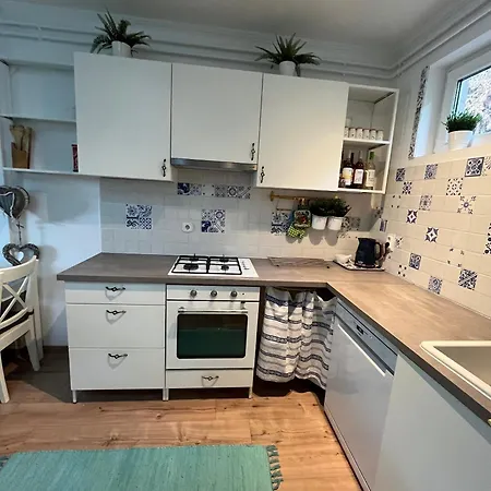 Zita Goeroeg Stilusu Haza Апартаменты *