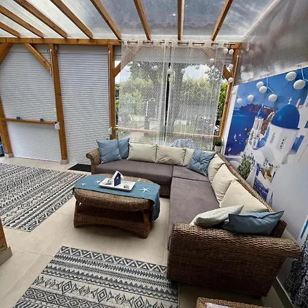 Zita Goeroeg Stilusu Haza Апартаменты Замарди