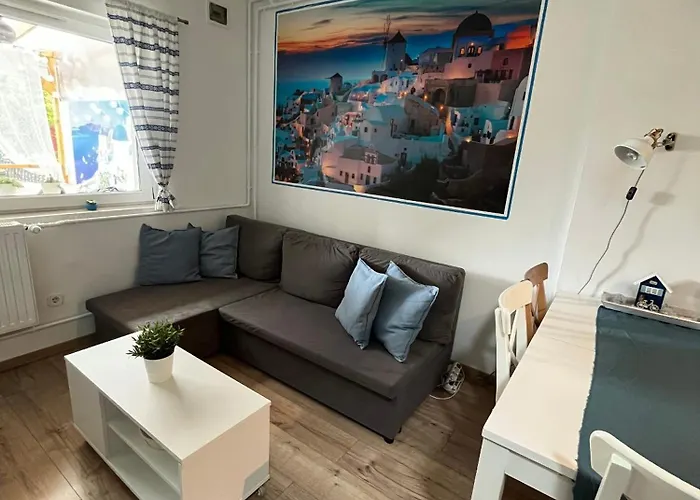 Zita Goeroeg Stilusu Haza Замарди