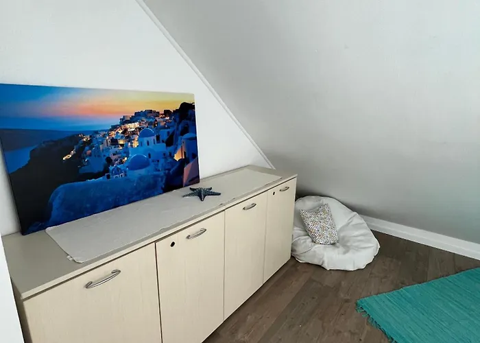 Zita Goeroeg Stilusu Haza * Zamárdi