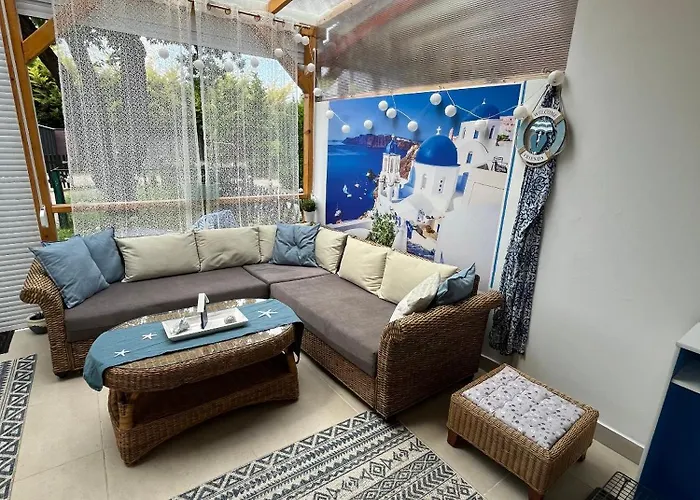 Zita Goeroeg Stilusu Haza Замарди