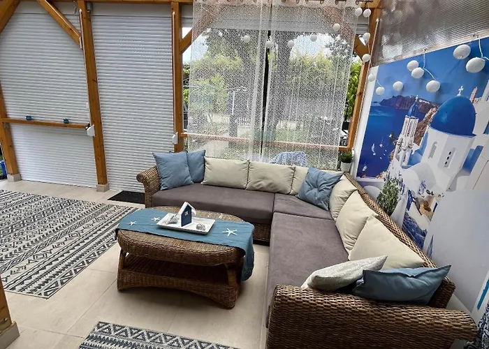 Zita Goeroeg Stilusu Haza Апартаменты Замарди